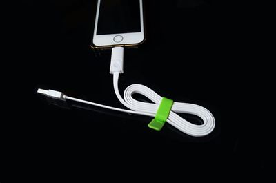 一“线”多用，三星小米苹果全兼容 揭秘USB手环数据线的魅力